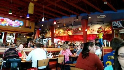 photo red-robin-gourmet-burgers_zps8is1vy7p.jpg