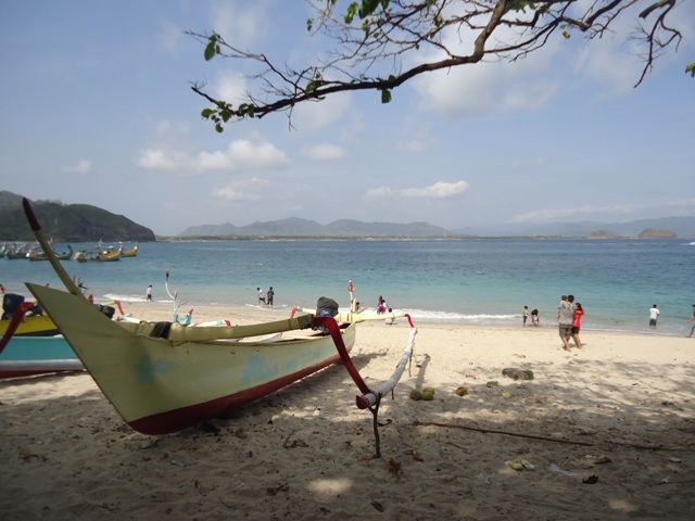 Pantai Papuma Jember